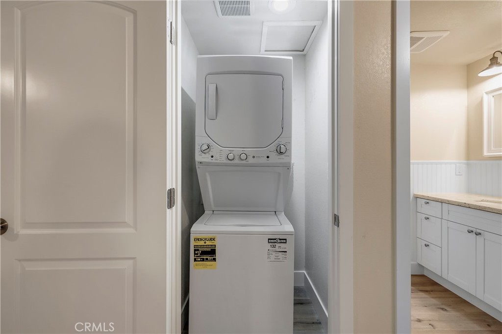 1122 Stewart Avenue Property Photo 41