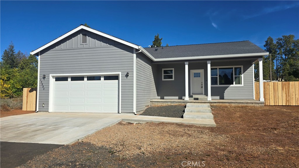 13990 Pineland Circle Property Photo 1