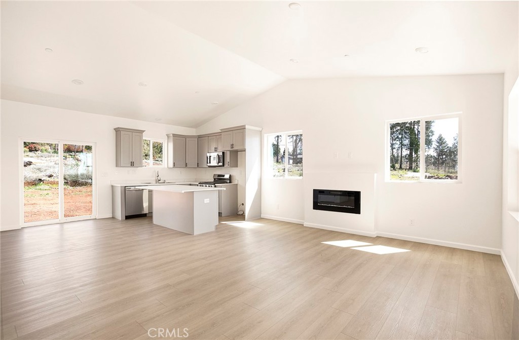 13990 Pineland Circle Property Photo 11