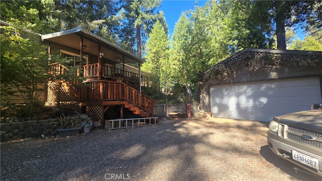 14862 Crescent Drive Property Photo 1