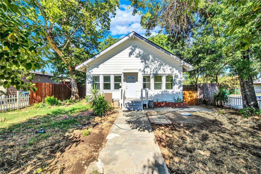 1312 4th Property Photo 3