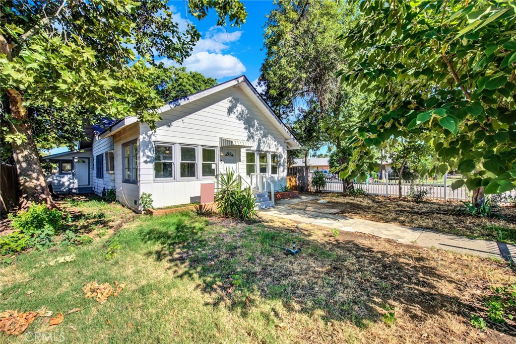 1312 4th Property Photo 4