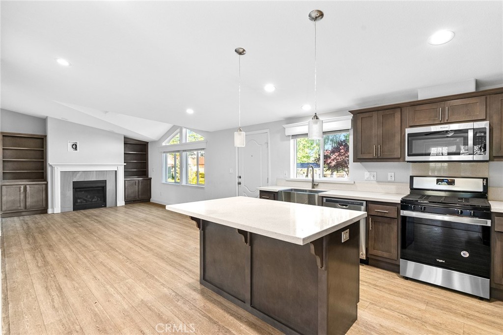 511 Montgomery Property Photo 3
