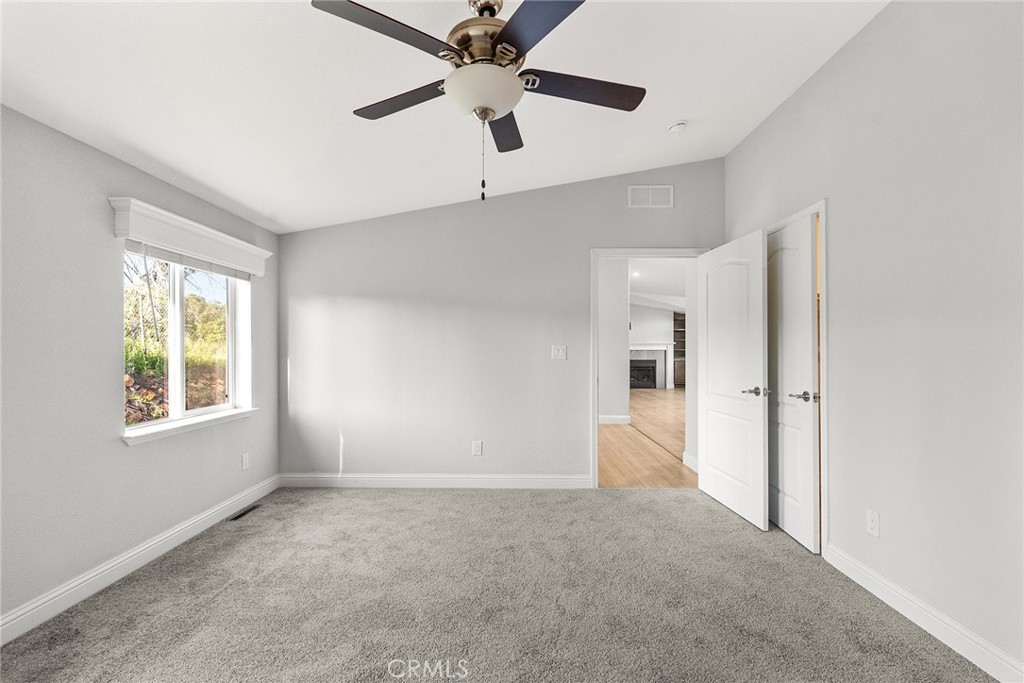 511 Montgomery Property Photo 19