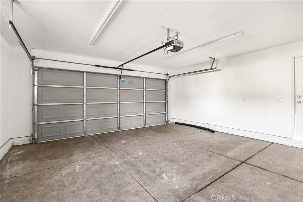 511 Montgomery Property Photo 22