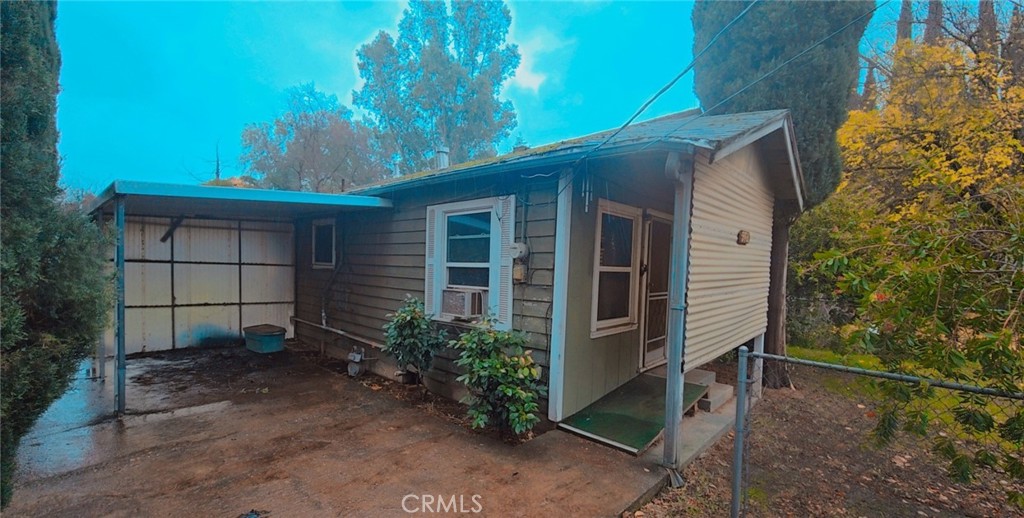 9781 Richards Road Property Photo 8