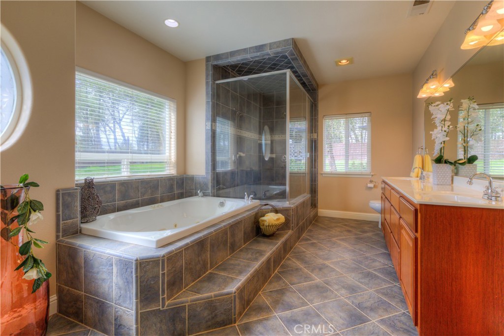 1001 Thomasson Lane Property Photo 39