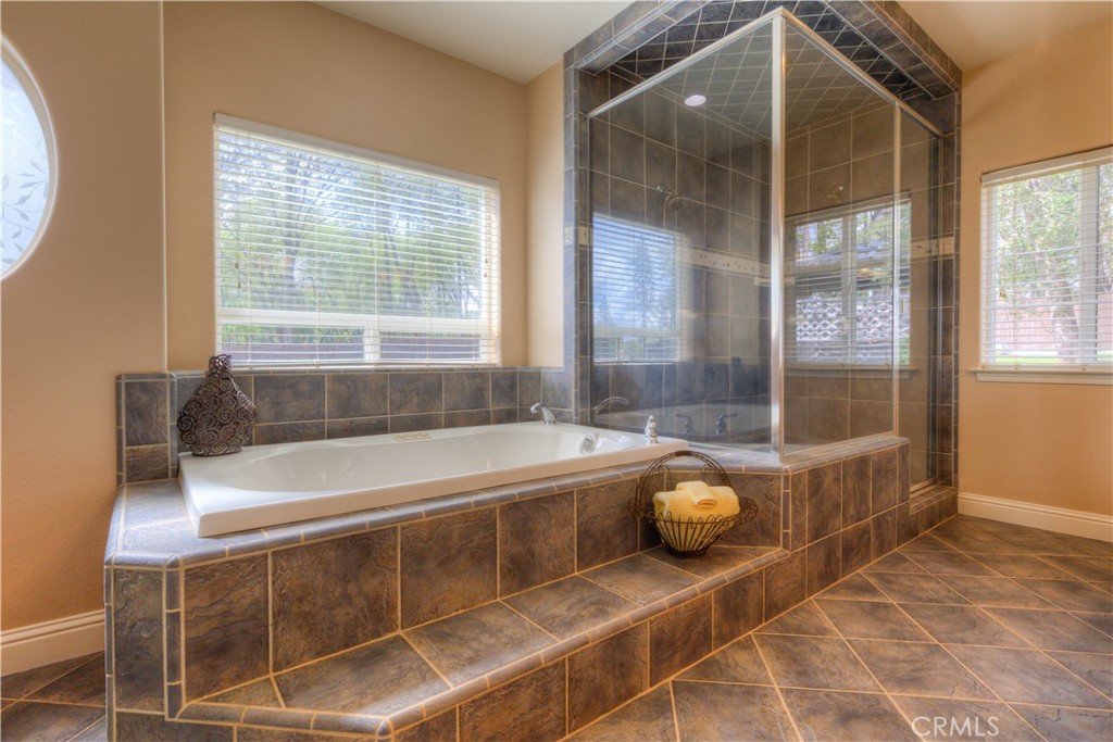 1001 Thomasson Lane Property Photo 40