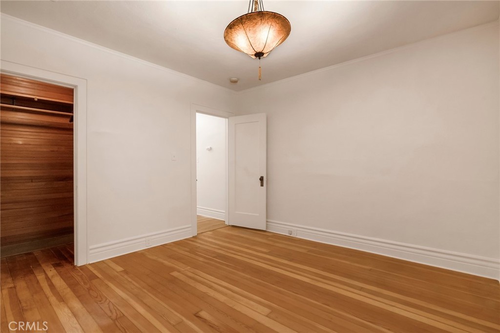667 E 8th Street Property Photo 22