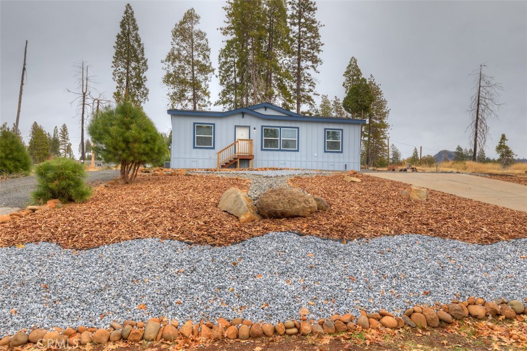 13664 Endicot Circle Property Photo 1