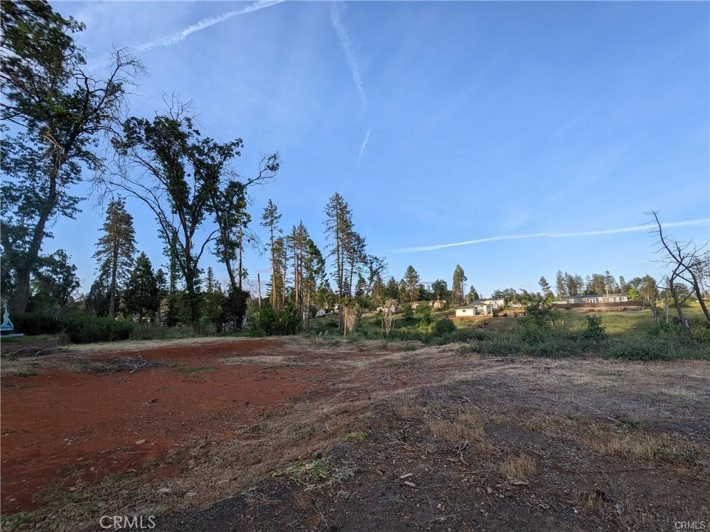 5889 Golden Oaks Road Property Photo 1