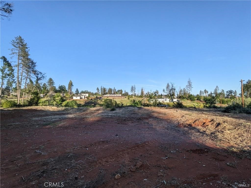 5889 Golden Oaks Road Property Photo 7