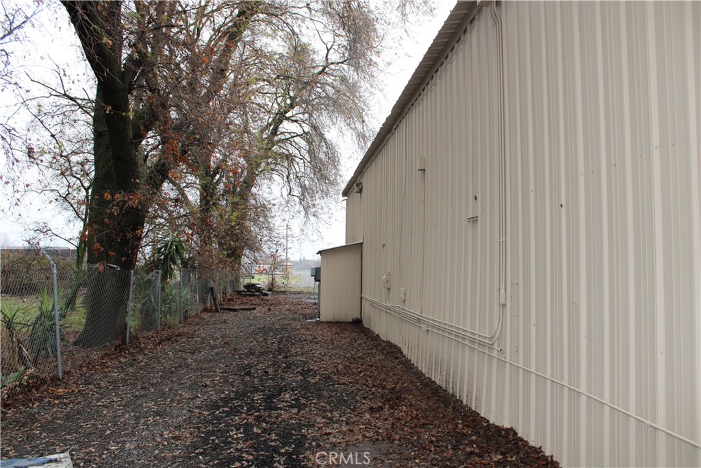 82 W W Liberty Road Property Photo 8