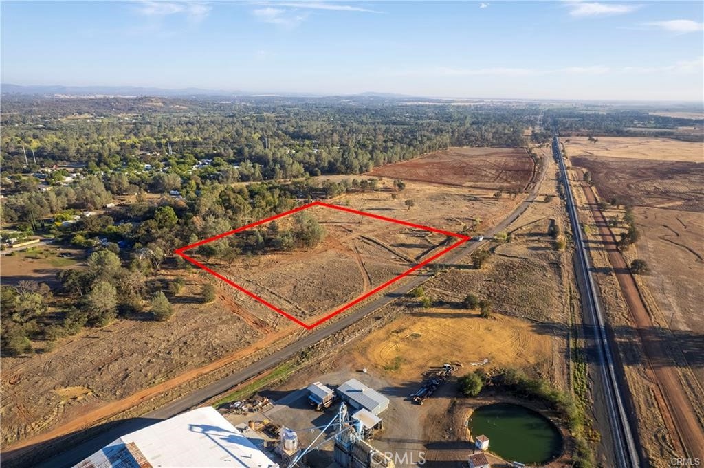 0 Railroad Avenue Property Photo 2