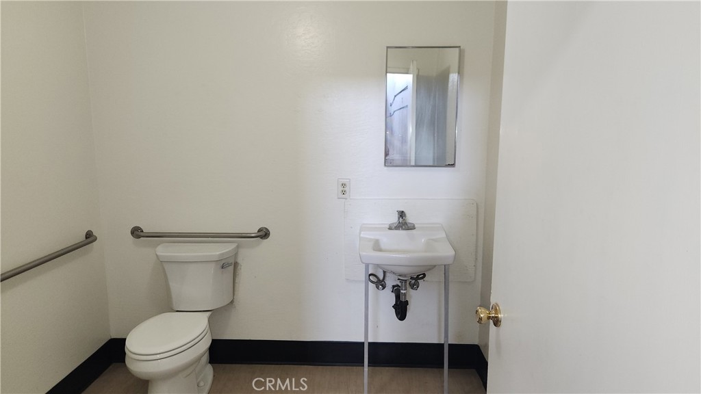 2515 Zanella Way 7 Property Photo 5