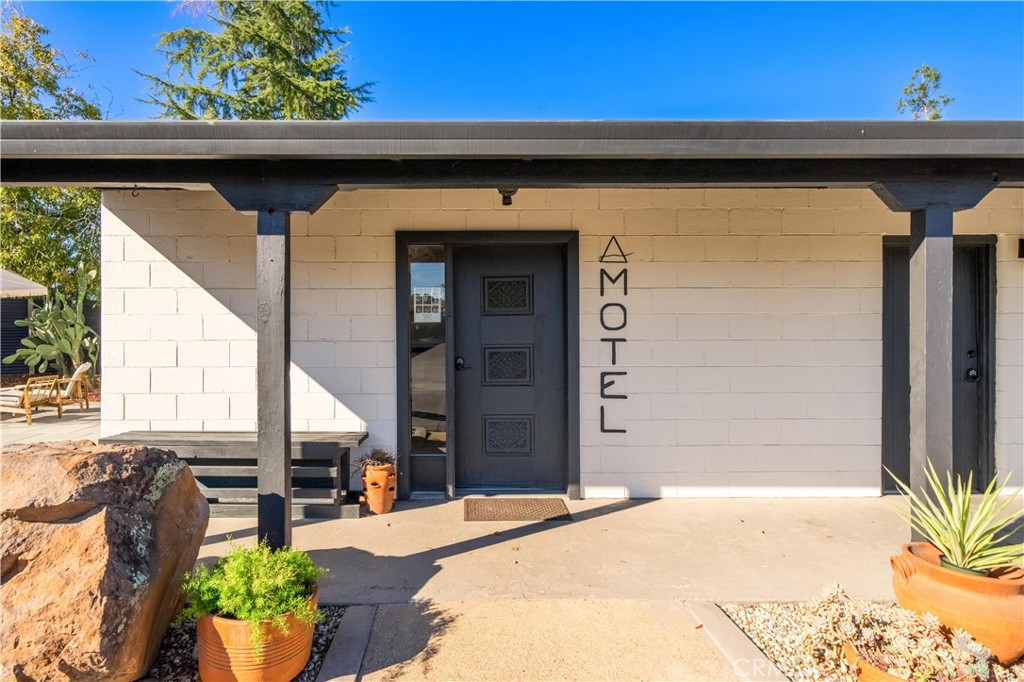 1175 Montgomery Road A Property Photo 6