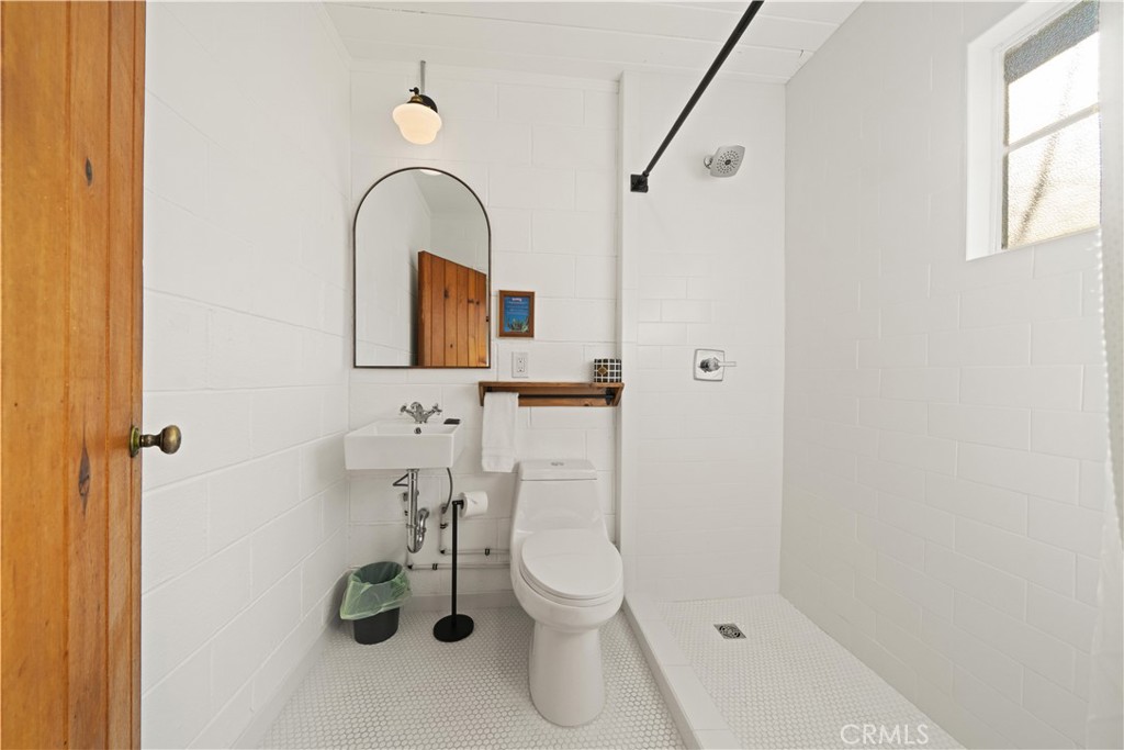1175 Montgomery Road A Property Photo 8