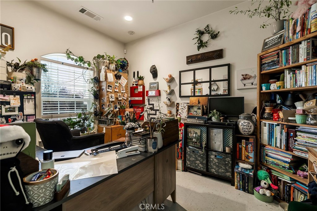 186 E Fig Lane Property Photo 11