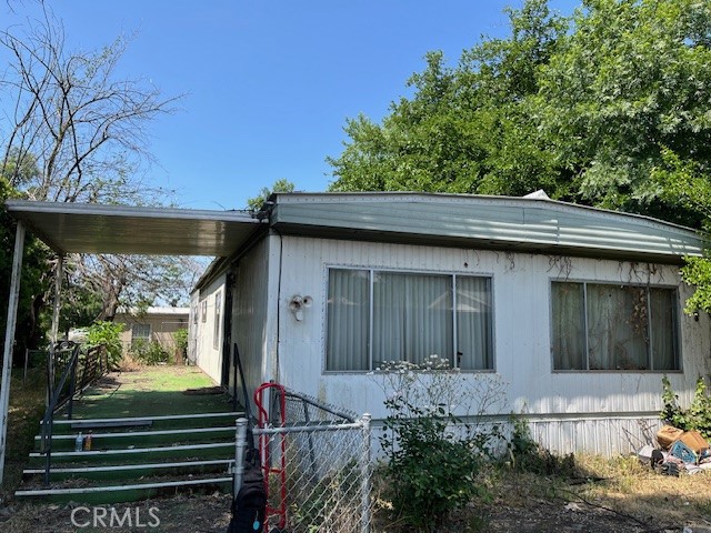 586 Troy Lane Property Photo 1