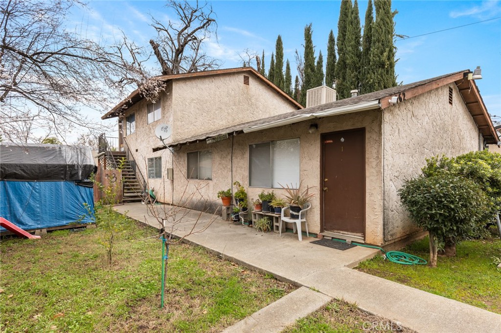 1062 Humboldt Avenue Property Photo 1
