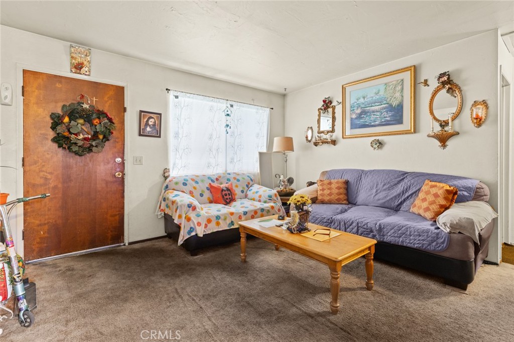 1062 Humboldt Avenue Property Photo 3