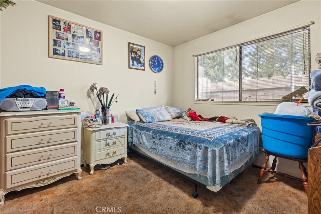 1062 Humboldt Avenue Property Photo 7