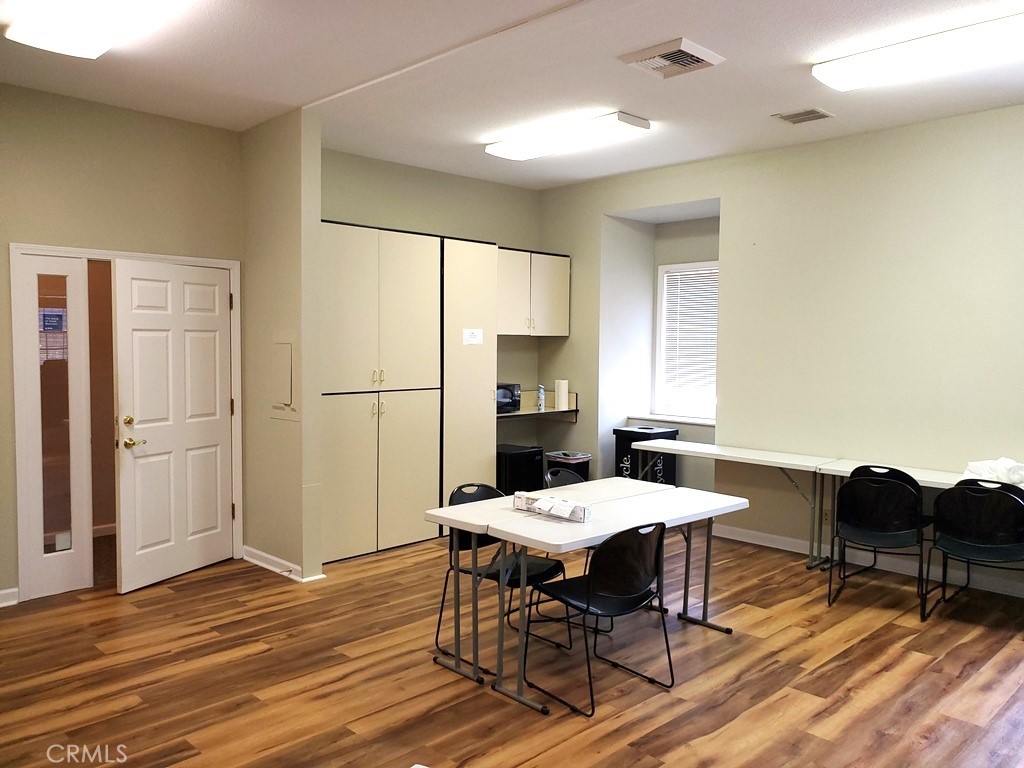 30 Philadelphia Drive D Property Photo 2