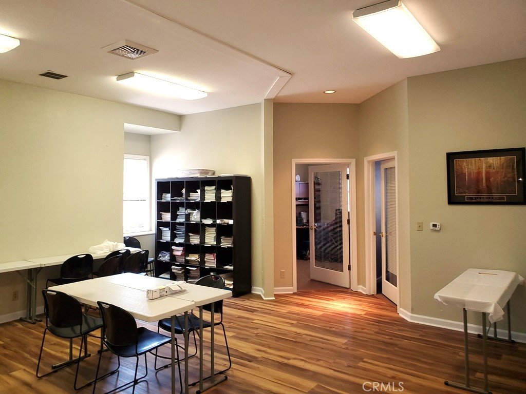 30 Philadelphia Drive D Property Photo 3