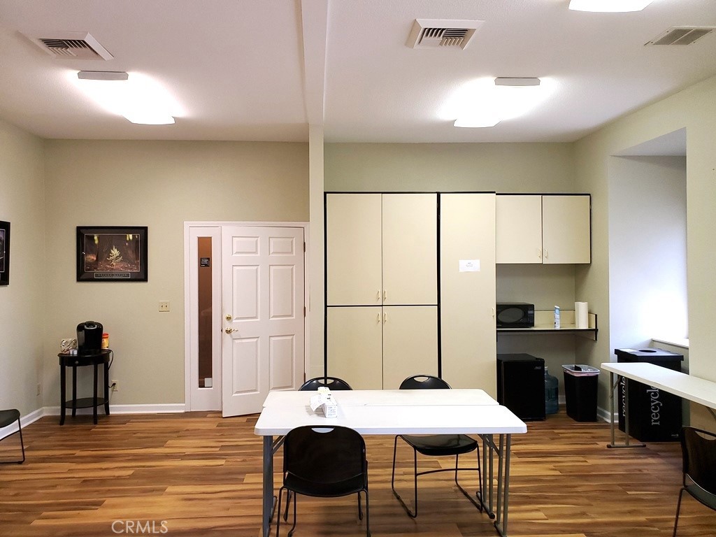 30 Philadelphia Drive D Property Photo 4