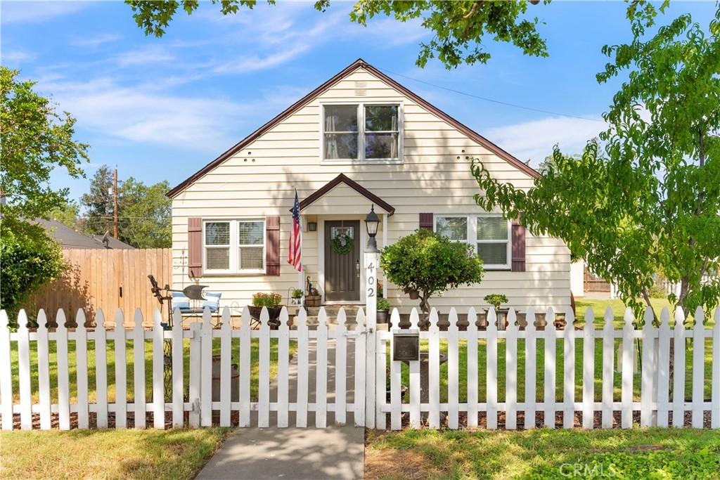 402 East Street Property Photo