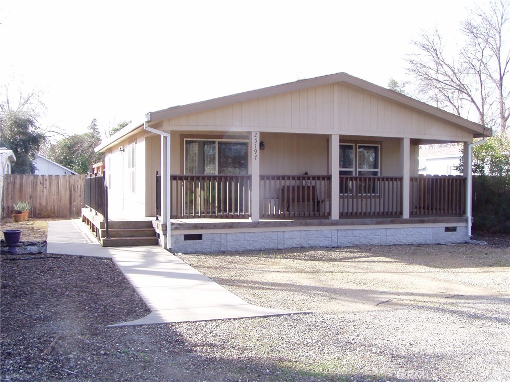25197 S Center Street Property Photo