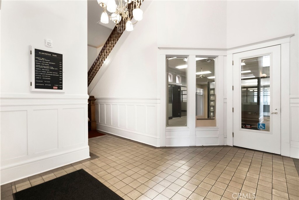 430 Broadway Property Photo 3