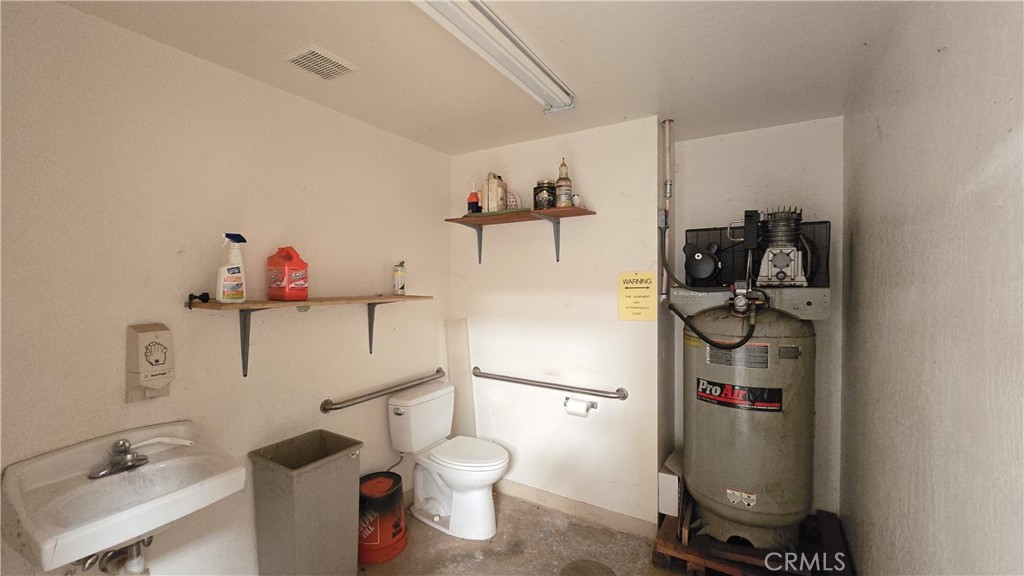 6443 Hollywood Road Property Photo 12