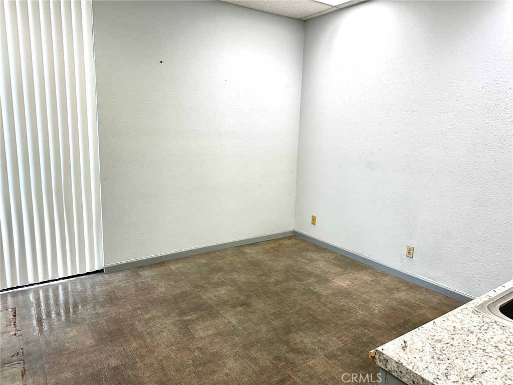 2592 Notre Dame Boulevard B Property Photo 17