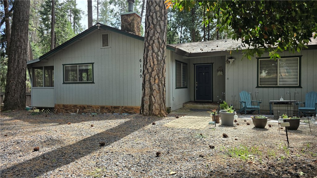 6129 Guilford Circle Property Photo 1