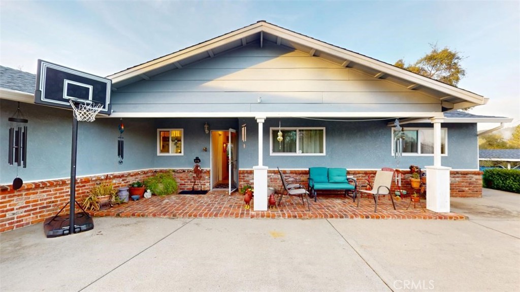 260 Black Bart Road Property Photo