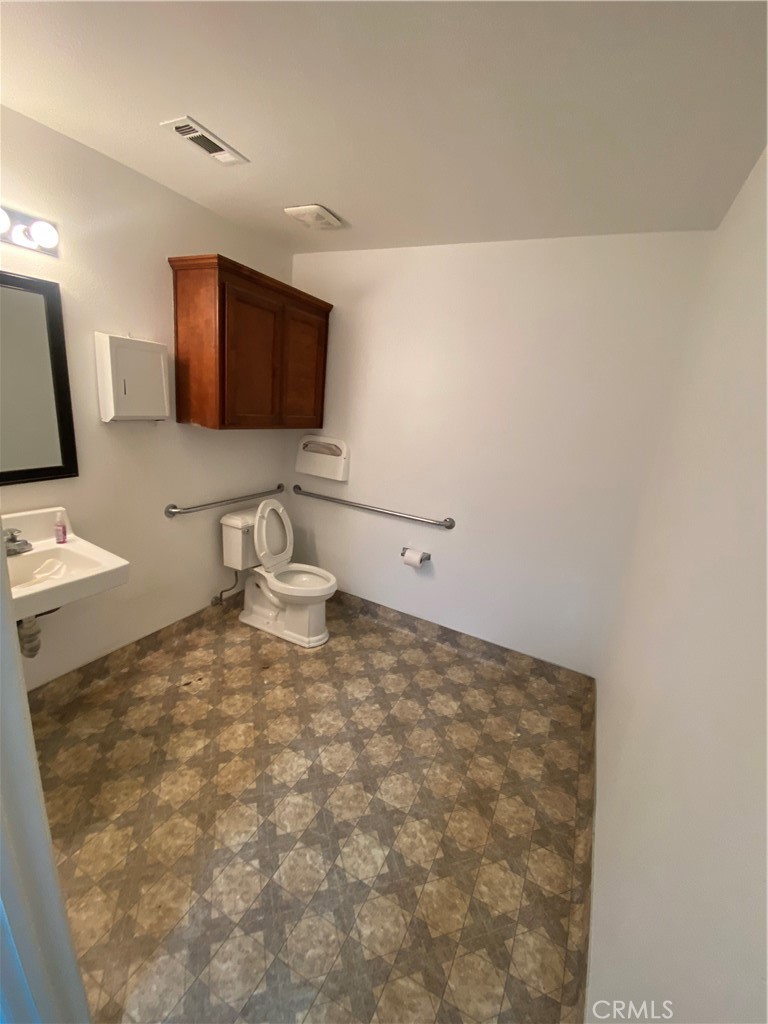 2068 Talbert Drive 100 Property Photo 13