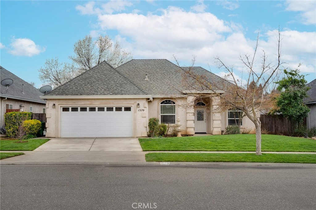 1570 Rue Francais Property Photo