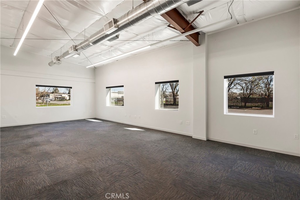 89 Loren Avenue 1 Property Photo 6