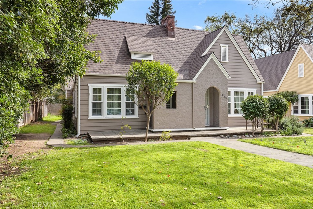 683 Eastwood Avenue Property Photo