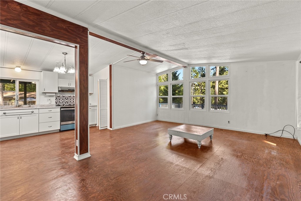 14801 Colter Way Property Photo 3