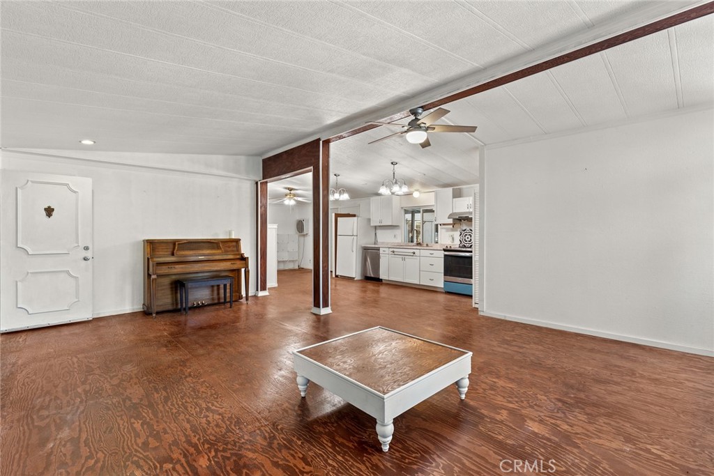 14801 Colter Way Property Photo 4