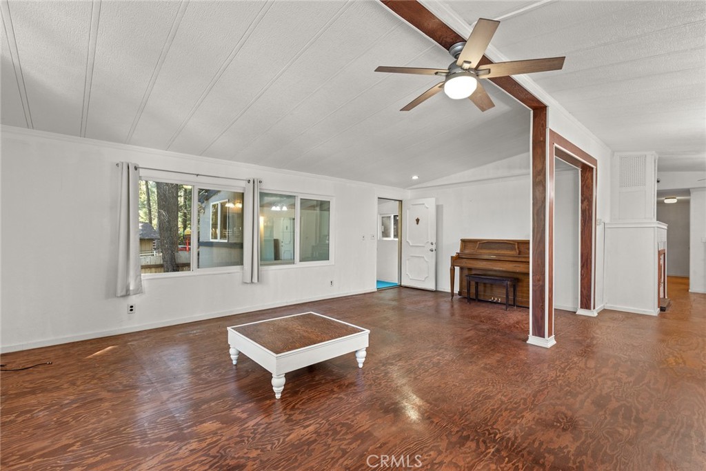 14801 Colter Way Property Photo 5