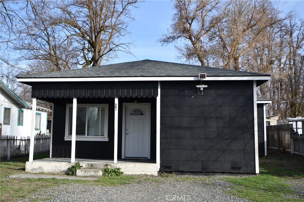 261 N 14th St Property Photo