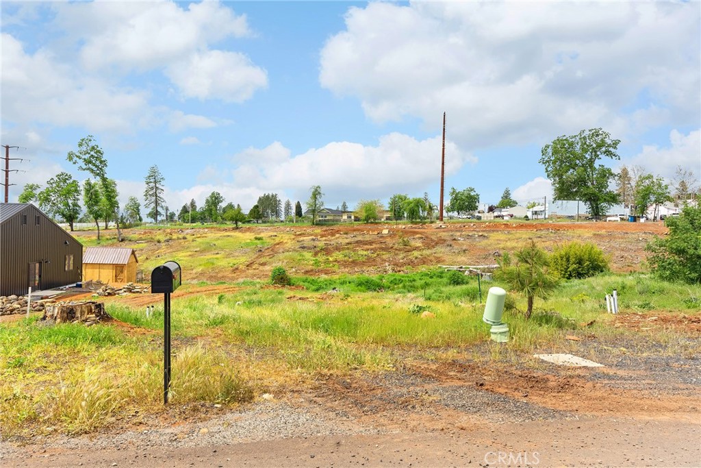 5629 Sierra Park Dr. Property Photo 2