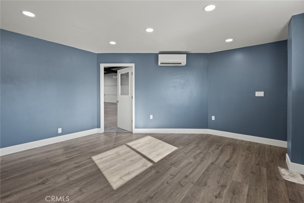 5 Freight Lane Property Photo 3