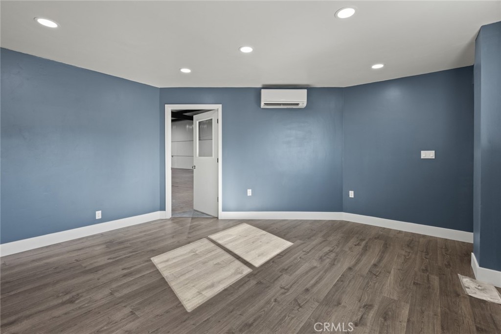 5 Freight Lane Property Photo 3