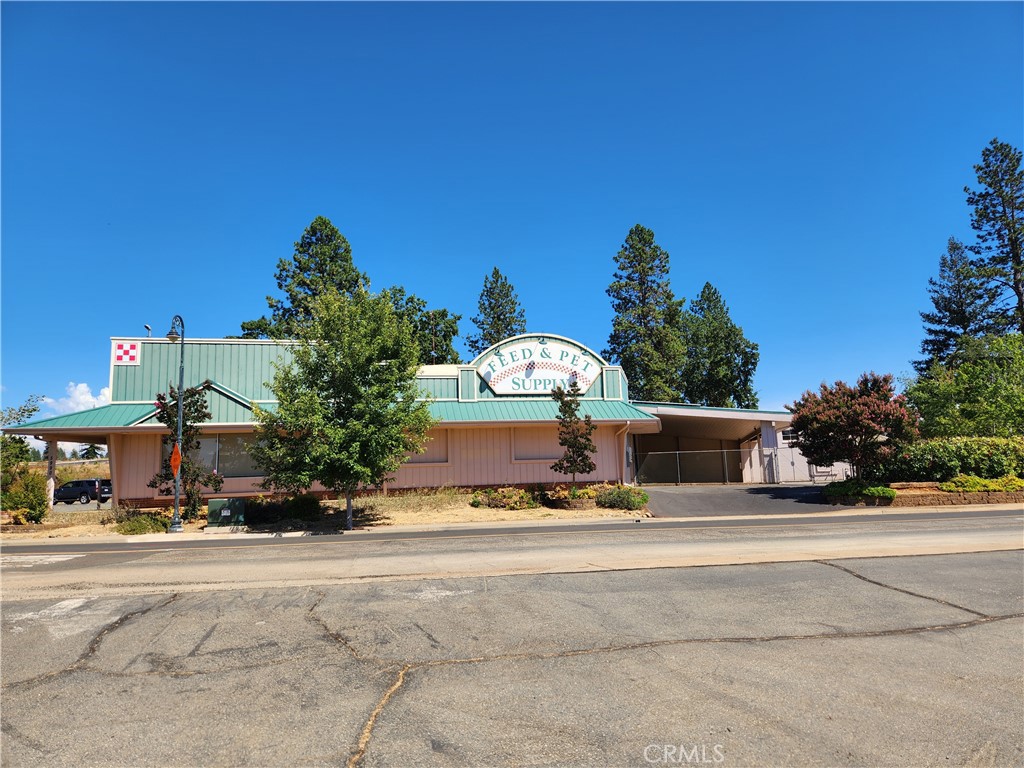 5990 Foster Road Property Photo 1