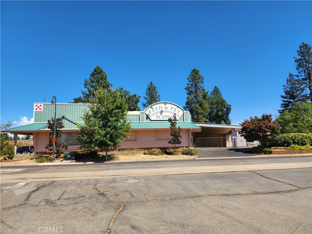 5990 Foster Road Property Photo 1