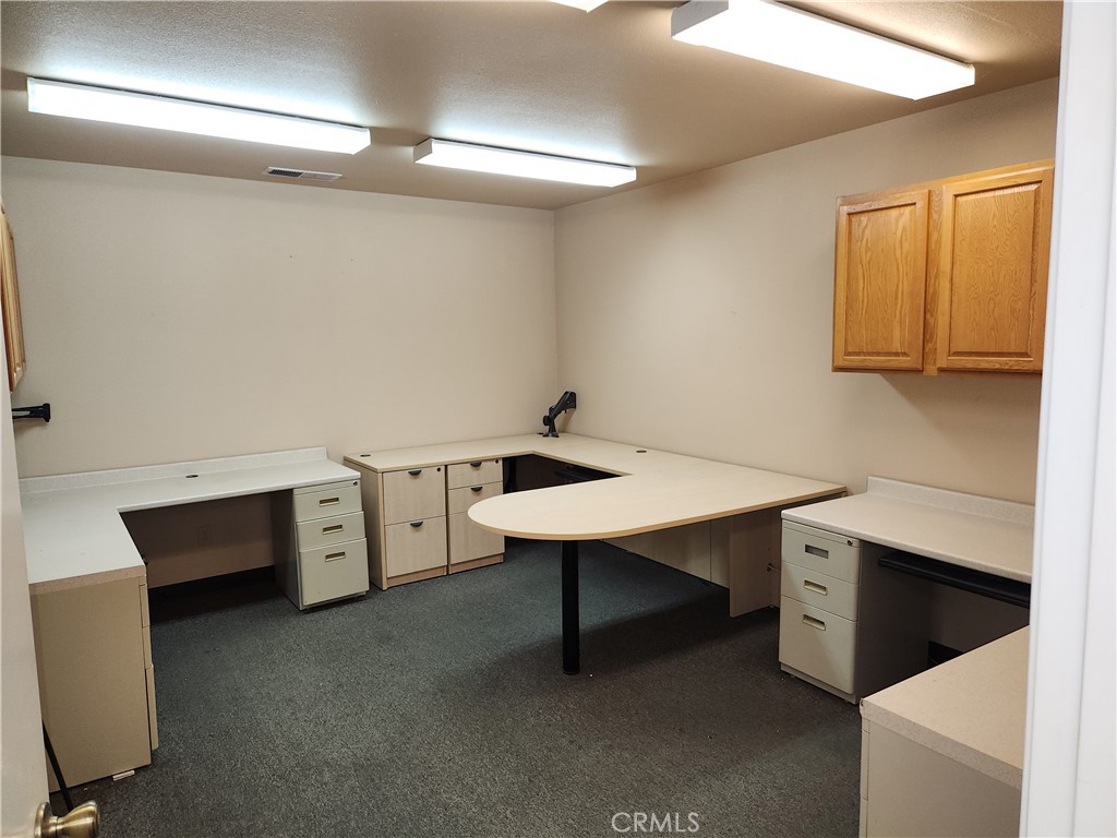 5990 Foster Road Property Photo 11